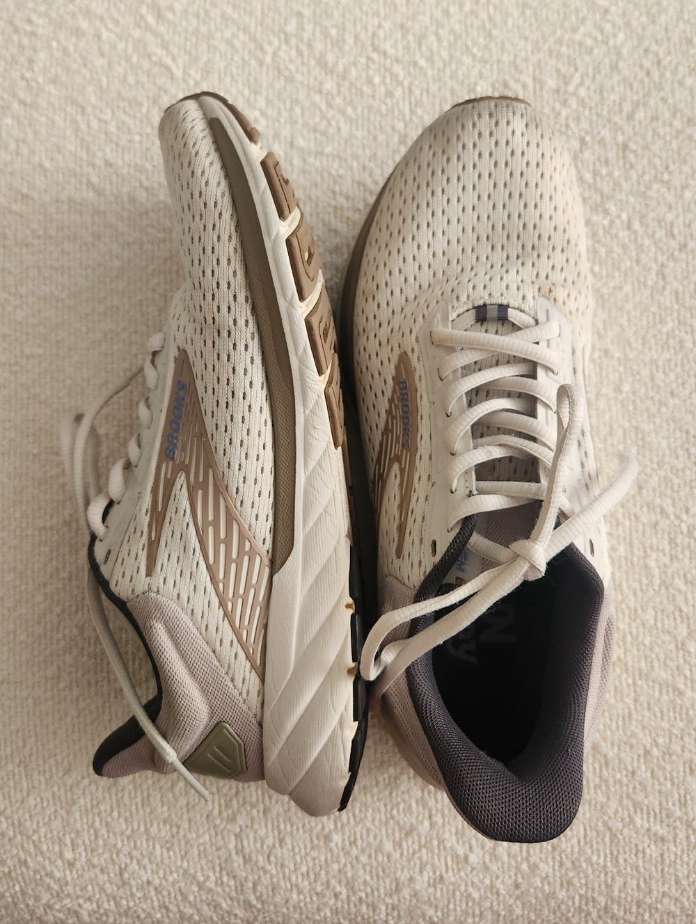BROOKS ANTHEM 6 RUNNING SHOE - Picture 6 of 13
